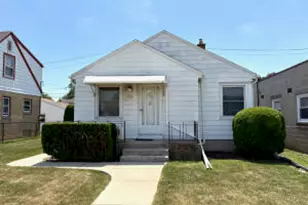 6727 W Lincoln Ave, West Allis, WI 53219 - Photo 1