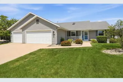 1532  Montclair Pl, Fort Atkinson, WI 53538 - Photo 1