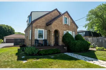 4270 S Nicholson Ave, Saint Francis, WI 53235 - Photo 1
