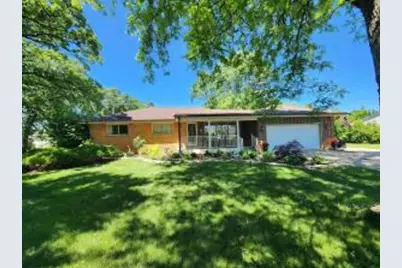 9165 S 94th St, Franklin, WI 53132 - Photo 1