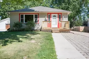826 N Main St, Hartford, WI 53027 - Photo 1