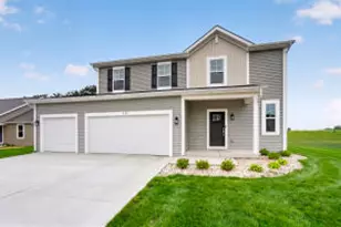535 Arbor Ridge Dr, Delavan, WI 53115 - Photo 1