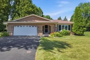 W159N9849 Butternut Rd, Germantown, WI 53022 - Photo 1