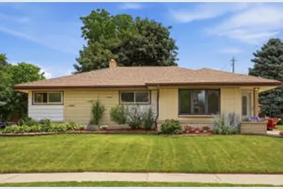 5782 S New York Ave, Cudahy, WI 53110 - Photo 1