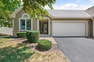315 Endfield Cir, Waukesha, WI 53186 - Photo 1