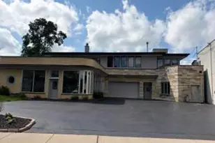 431 W Main St, Waukesha, WI 53186 - Photo 1