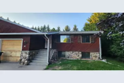 296  Connie Dr #294, Newburg, WI 53090 - Photo 1