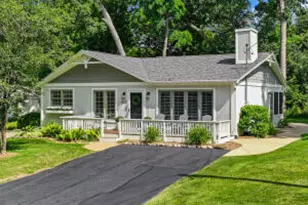 413 Hillcrest Dr, Fontana, WI 53125 - Photo 1