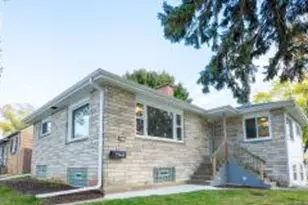 2701 4th Ave, South Milwaukee, WI 53172 - Photo 1