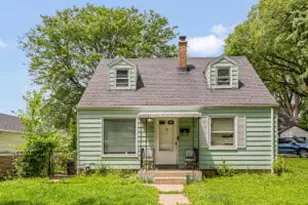 6033 N 38th St, Milwaukee, WI 53209 - Photo 1