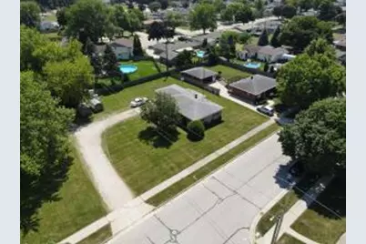 9625  Mount Pleasant Ave, Sturtevant, WI 53177 - Photo 1