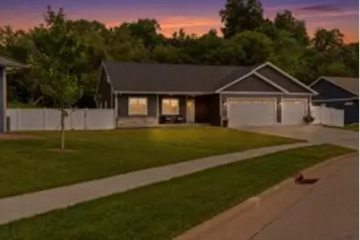 3207  Cortland St, Holmen, WI 54636 - Photo 1