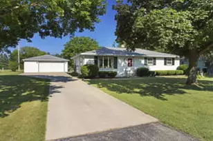 1251 93rd Ave, Somers, WI 53144 - Photo 1
