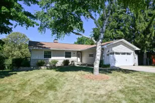 2204 Oakdale Dr, Waukesha, WI 53189 - Photo 1