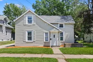 1105 19th St, La Crosse, WI 54601 - Photo 1