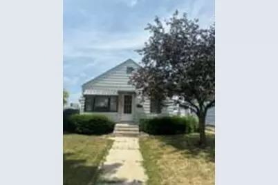 3261 S 26th St, Milwaukee, WI 53215 - Photo 1