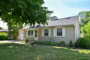 3301 W Parnell Ave, Milwaukee, WI 53221 - Photo 1