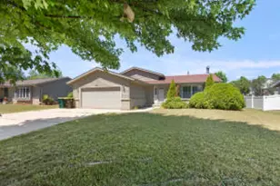 850 E Drexel Ave, Oak Creek, WI 53154 - Photo 1