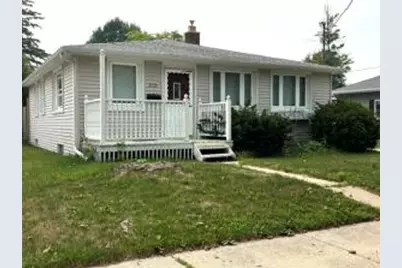 3735  Custer St, Manitowoc, WI 54220 - Photo 1