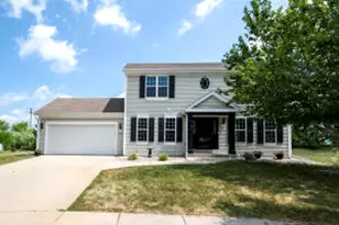 914 Michael Ct, Elkhorn, WI 53121 - Photo 1