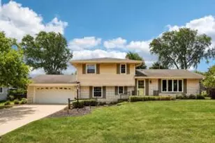 13425 W Old Oak Ln, New Berlin, WI 53151 - Photo 1