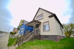 1925 W Center St, Milwaukee, WI 53206 - Photo 1