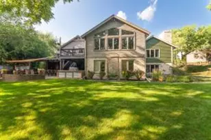 W318N1050 Huckleberry Way, Delafield, WI 53018 - Photo 1