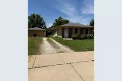6047 S Elaine Ave, Cudahy, WI 53110 - Photo 1