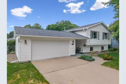 1218  Poplar St, La Crescent, MN 55947 - Photo 1