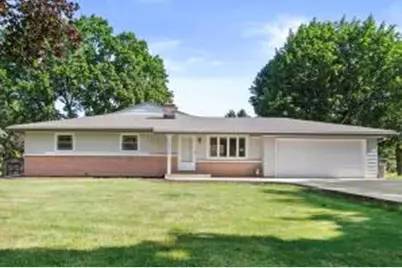 S67W13820  Hardwicke Pl, Muskego, WI 53150 - Photo 1