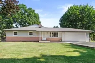 S67W13820 Hardwicke Pl, Muskego, WI 53150 - Photo 1