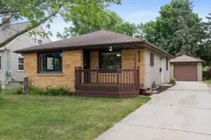 2117 32nd St, Two Rivers, WI 54241 - Photo 1