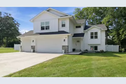 902  Wagner Rd, Menomonie, WI 54751 - Photo 1
