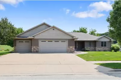 803  Granum St, Holmen, WI 54636 - Photo 1