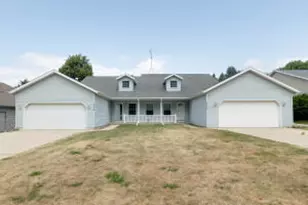 910 Prospect Ave, Beaver Dam, WI 53916 - Photo 1