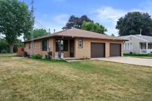 1607 Neenah St, Watertown, WI 53094 - Photo 1