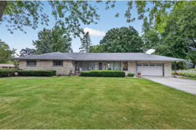 N84W12876  Ronald Dr, Menomonee Falls, WI 53051 - Photo 1