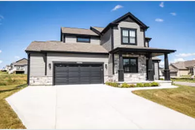 W206N5693  Muirfield Dr, Menomonee Falls, WI 53051 - Photo 1