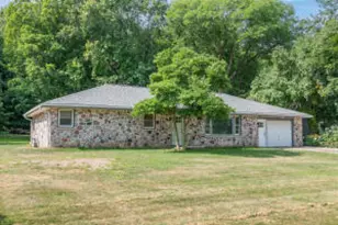 N68W20969 Fairview Dr, Menomonee Falls, WI 53051 - Photo 1