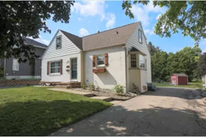 626  Union St, Hartford, WI 53027 - Photo 1