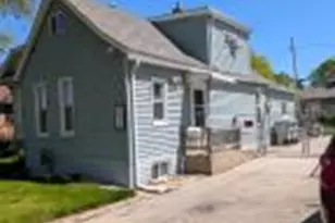 2578 S 35th St, Milwaukee, WI 53215 - Photo 1