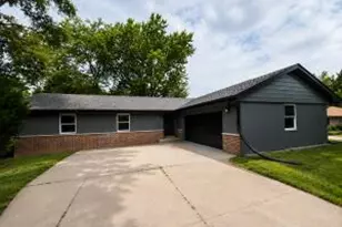 7245 S 35th St, Franklin, WI 53132 - Photo 1