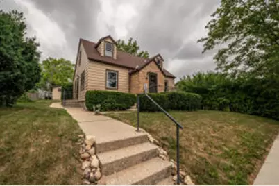 316 S 11th Ave, West Bend, WI 53095 - Photo 1