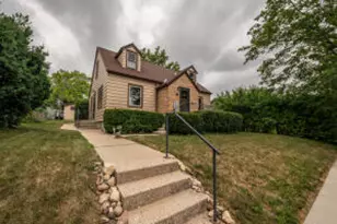 316 S 11th Ave, West Bend, WI 53095 - Photo 1