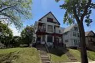 2105 W McKinley Ave, Milwaukee, WI 53205 - Photo 1
