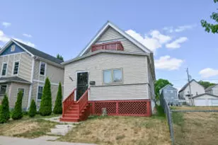 1949 N 25th St, Milwaukee, WI 53205 - Photo 1