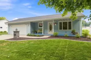 4703 Broadway St, Manitowoc, WI 54220 - Photo 1
