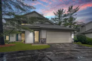 2264 Circle Ridge Rd, Delafield, WI 53018 - Photo 1