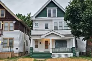 3720 W Dorothy Pl, Milwaukee, WI 53215 - Photo 1