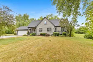 10403 S Chicago Rd, Oak Creek, WI 53154 - Photo 1